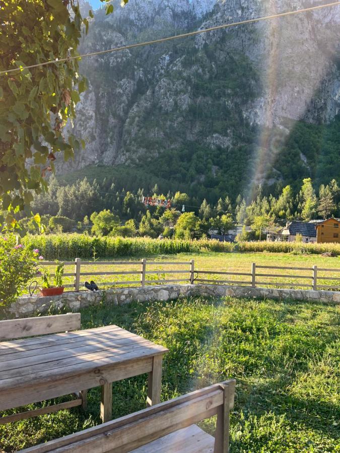 Guesthouse Gezim Selimaj Valbone Exteriér fotografie